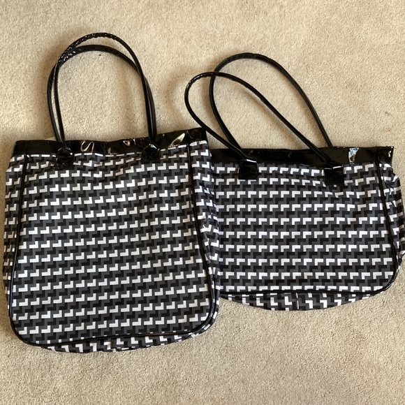 5/20🔴 NWT 2 matching Totes Bags Black And White Zippers Handles Bundle - Picture 6 of 10